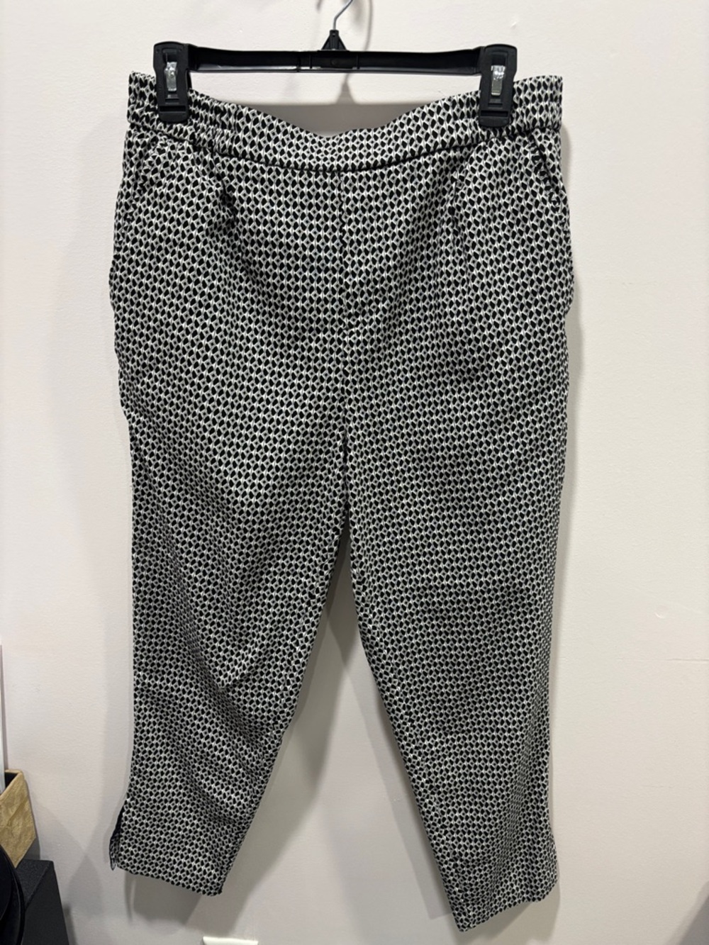 Anthropologie Black and White Geo Print Tapered Pants capris